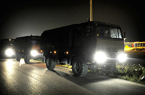 Lastkraftwagen des österreichischen Bundesheeres in Nickelsdorf
