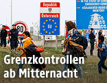 Fl&uuml;chtlinge an der &ouml;sterreichisch-ungarischen Grenze