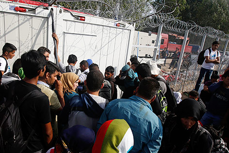 © APA/AP/Darko Vojinovic Flüchtlinge