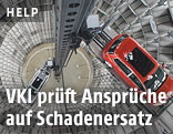 Neuwagen von VW im Autowerk Wolfsburg