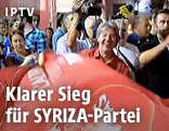 SYRIZA-Anh&auml;nger feiern
