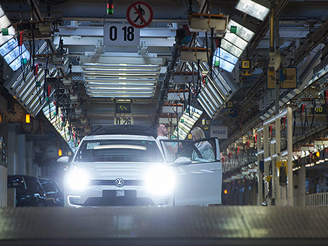 Autocheck im VW-Haus in Wolfsburg