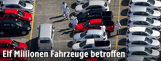 Firmengel&auml;nde mit Neuwagen