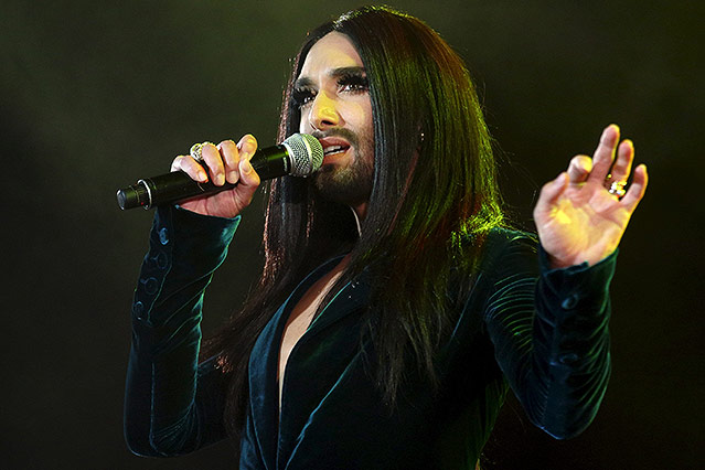 Conchita beim Konzert "Voices for Refugees" auf dem Heldenplatz in Wien