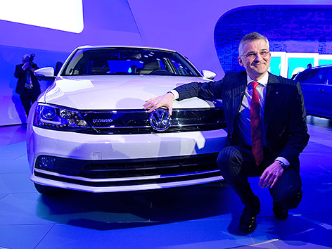 © Reuters/Carlo Allegri US-CEO von VW, Michael Horn, auf einer Automesse
