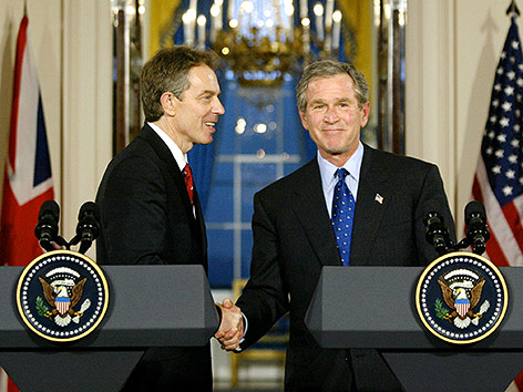 © Reuters/J. Scott Applewhite US-Präsident George W. Bush und der Britische Premier Tony Blair