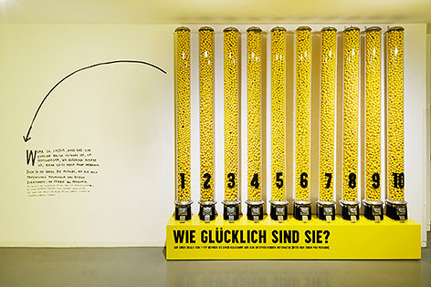 © MAK/Aslan Kudrnofsky Installation "Wie glücklich sind Sie?"