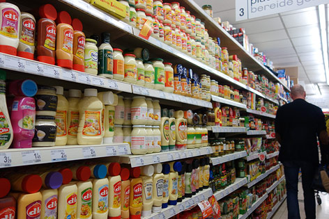 © ORF.at/Guido Tiefenthaler Mayonnaise in einem Supermarktregal