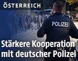 Polizisten an der Grenze zu Deutschland