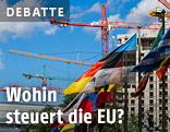 Baukr&auml;ne &uuml;ber L&auml;nderfahnen