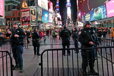 © APA/EPA/Jason Szenes Polizeiaufgebot in New York