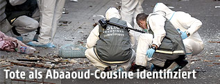 Ermittler vor Wohnung in Saint-Denis