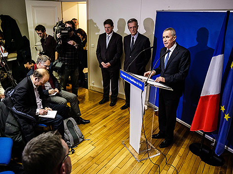 © APA/EPA/Christophe Petit Tesson Francois Molins bei der Pressekonferenz in Paris