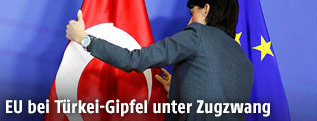 T&uuml;rkische und Europ&auml;ische Fahne