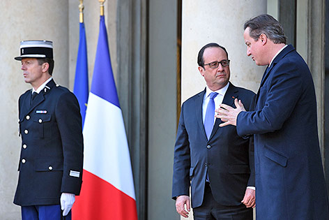 Frankreichs Präsident Francois Hollande und der britische Premier David Cameron