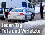 Polzist und Streifenwagen in Colorado