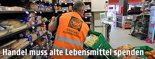 Supermarktlebensmittel werden einer wohltätigen Einrichtung gespendet