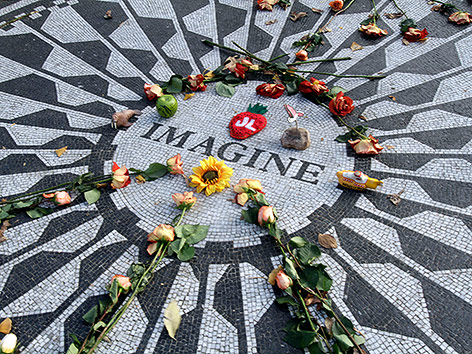 © AP/Mary Altaffer Die John-Lennon-Gedänkstätte im Central Park in New York