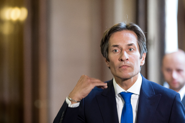 © ORF.at/Roland Winkler Ex-Finanzminister Karl Heinz Grasser beim Hypo-U-Ausschuss
