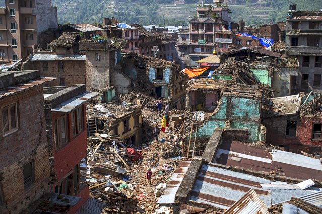 © Reuters/Athit Perawongmetha Zerstörte Häuser in Nepal
