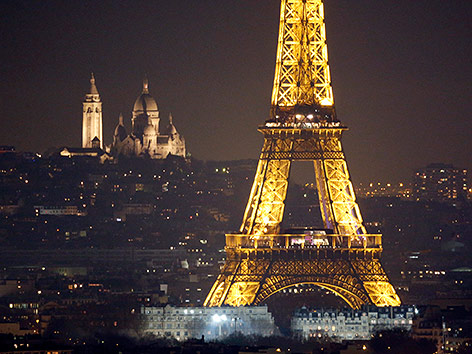© Reuters/Charles Platiau Eiffelturm bei Nacht