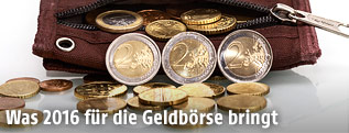 Geldbörse mit Münzen