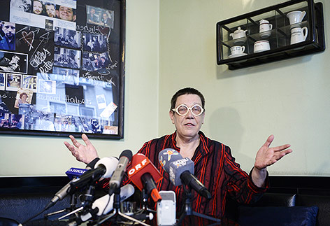 © APA/Hans Klaus Techt "Millionenshow"-Gewinnerin und Autorin Elfriede "El" Awadalla
