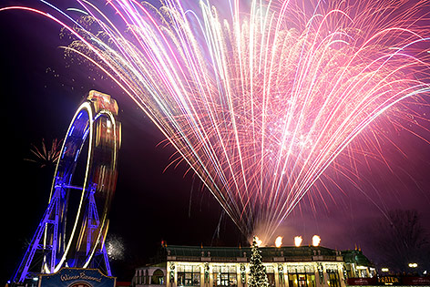 © APA/Hans Punz Feuerwerk vor dem Riesenrad in Wien