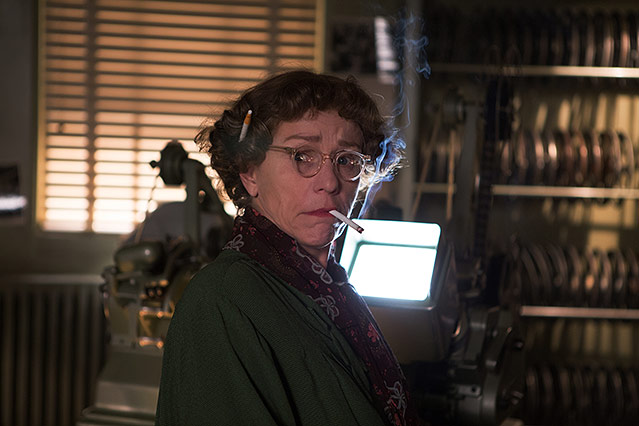 © Universal Pictures US-Schauspielerin Frances McDormand in einer Filmszene von "Hail, Caesar!"