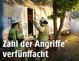 Feuerwehr löscht Brandanschlag in Nordrhein-Westfalen