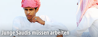 Junger Mann in Saudi Arabien