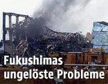 Rauch dringt aus dem explodierten AKW Fukushima 2011