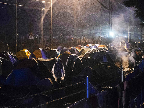 Regen und Überschwemmung im Flüchtlingslager Idomeni