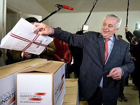 © APA/Helmut Fohringer SPÖ-Kandidat Rudolf Hundstorfer