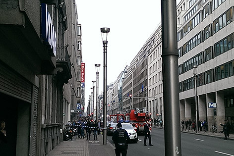 © ORF.at/Sophia Felbermair Einsatzfahrzeuge in Brüssel