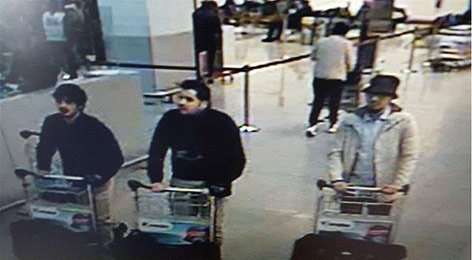 © APA/AFP/Belgian Federal Police Überwachungsbild der mutmaßlichen Attentäter