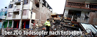 Zerstörung nach Erdbeben in Ecuador