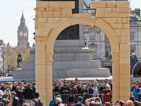 © AP/Frank Augstein Nachgebauter Triumphbogen aus Palmyra in London