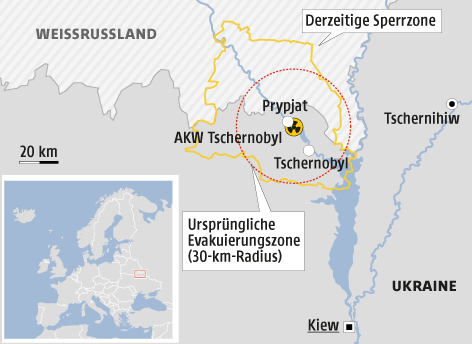 Eine Grafik zeigt die derzeitige Sperrzone um das AKW Tschernobyl und die ursprüngliche Evakuierungszone während des Atomunglücks vor 30 Jahren