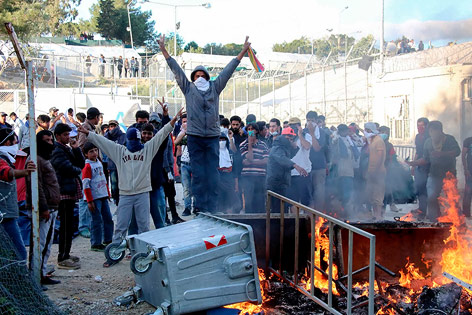 © AP/Petros Tsakmakis Proteste auf Lesbos