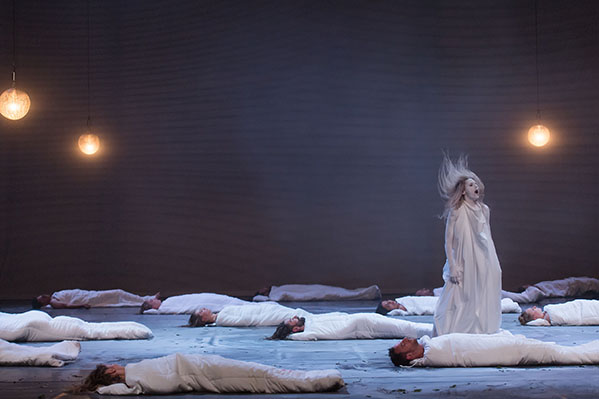 © Festwochen / Wonge Bergman Szene aus "Mount Olympus"