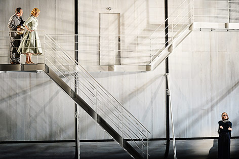 © Oper Frankfurt/Barbara Aumüller Szene aus "Die Passagierin"