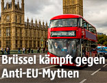 Doppeldeckerbus vor Houses of Parliament