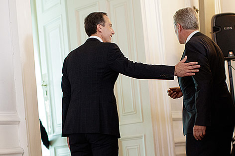 © APA/Georg Hochmuth Bundeskanzler Christian Kern und Vizekanzler Reinhold Mitterlehner während des Pressefoyers
