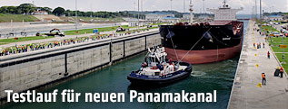 Riesenfrachter im neuen Panamakanal