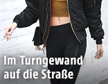 Frau in Trainingshose