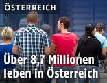 Straßenszene in Österreich