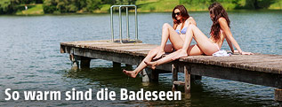 Frauen an einem See