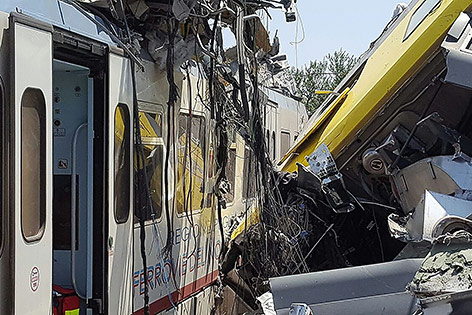 © APA/AFP/Vigili del Fuoco Verunglückte Züge