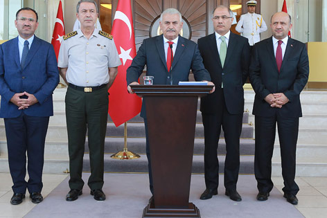 © APA/AFP/Adem Altan Binali Yildirim, Bekir Bozdag, Hulusi Akar, Efkan Ala, Fikri Isik
